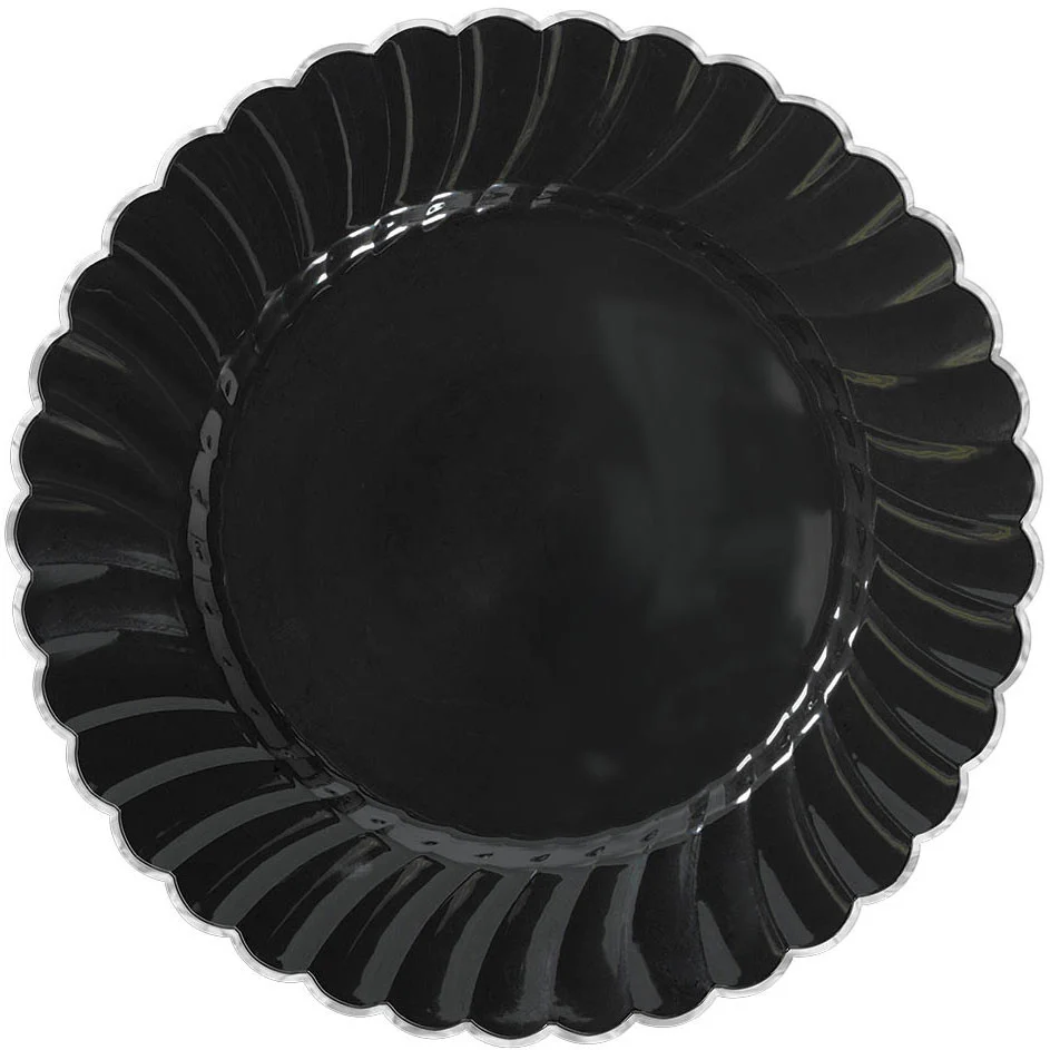 7" Black Scallop Plates w/Metallic Trim